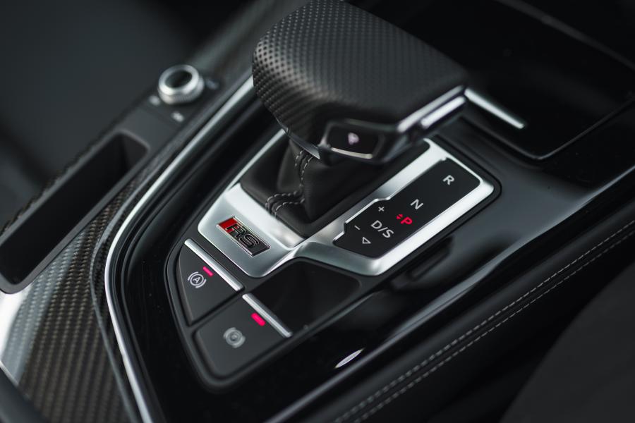 Детали интерьера Audi RS4 Avant (B9) 2020 года  (UK) (фото 94 из 99)